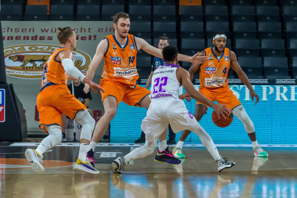 天下足球 天下足球